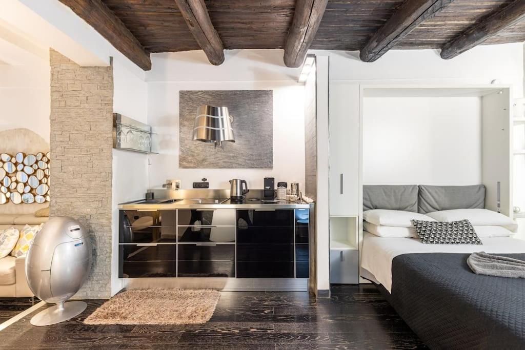 Art Inn Centro Неаполь Экстерьер фото